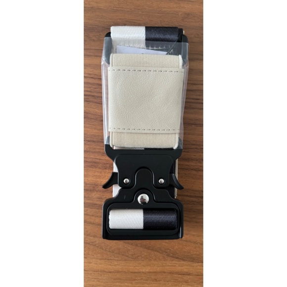 Cincha Travel Belts - Tux (Black/Ivory) - New - Great with your Away or Béis! - Picture 1 of 8